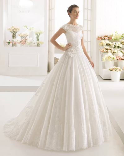 Vestido de Novia CALIZA 1C128 de Aire Barcelona, silueta clásica con encaje, solo en Novias Victoria